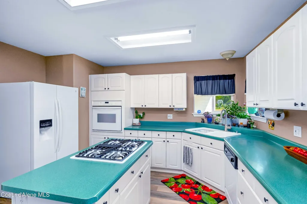 221 Schell Road Sagle ID 83860