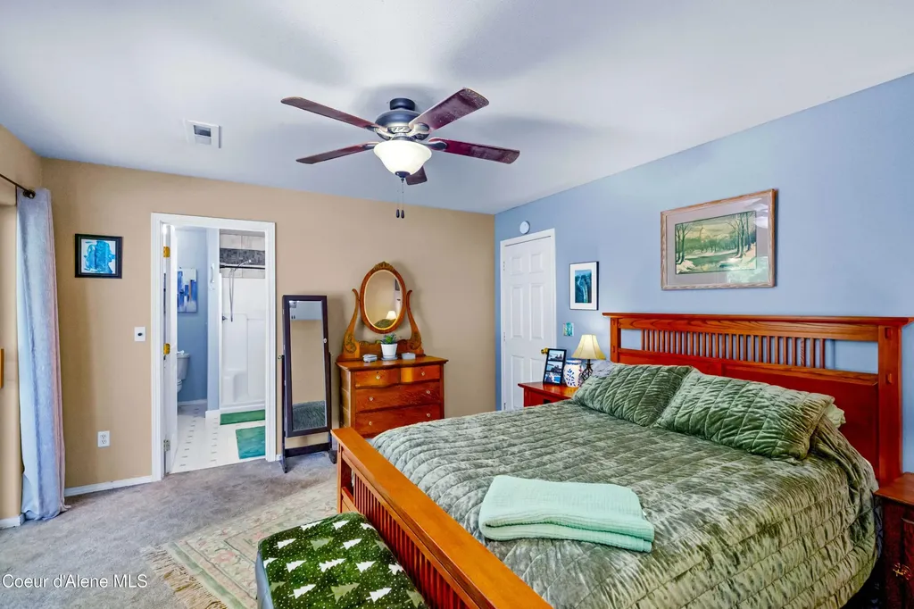 221 Schell Road Sagle ID 83860