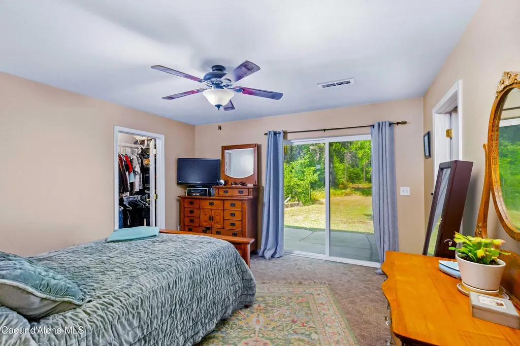 221 Schell Road Sagle ID 83860