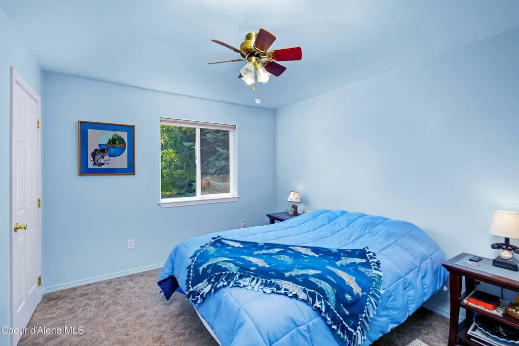 221 Schell Road Sagle ID 83860