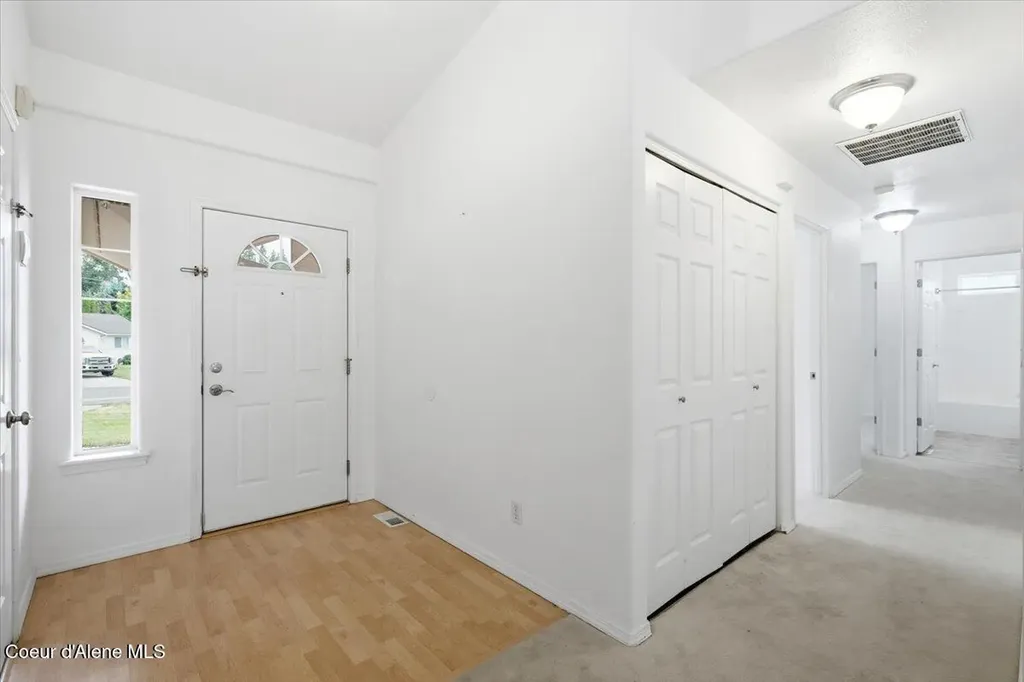 8479 N Summerfield Loop Hayden ID 83835