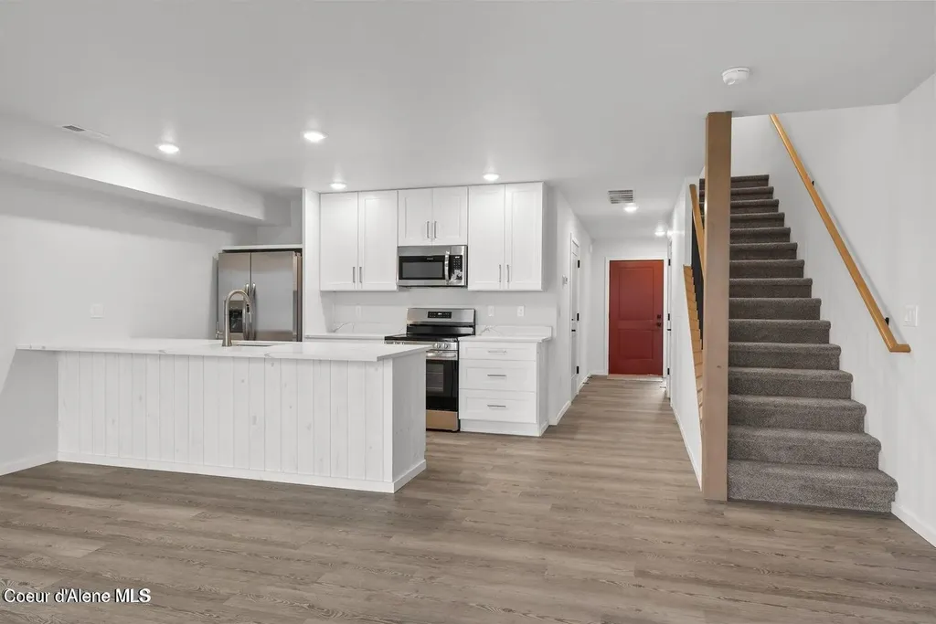 9808 N Laylin Circle Hayden ID 83835