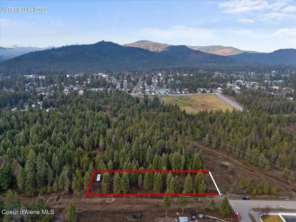 Nka 14th Ave & Jefferson Street Spirit Lake ID 83869