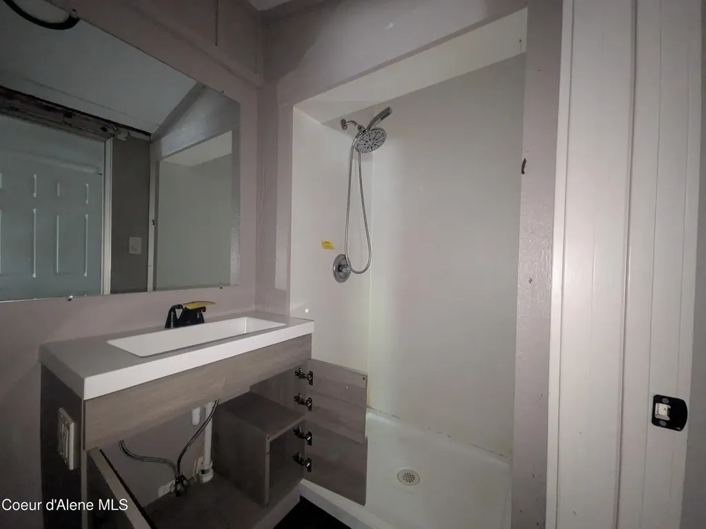 611 W Park Avenue Kellogg ID 83837