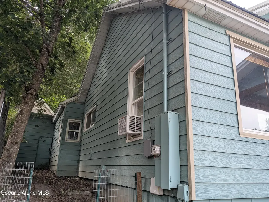 611 W Park Avenue Kellogg ID 83837
