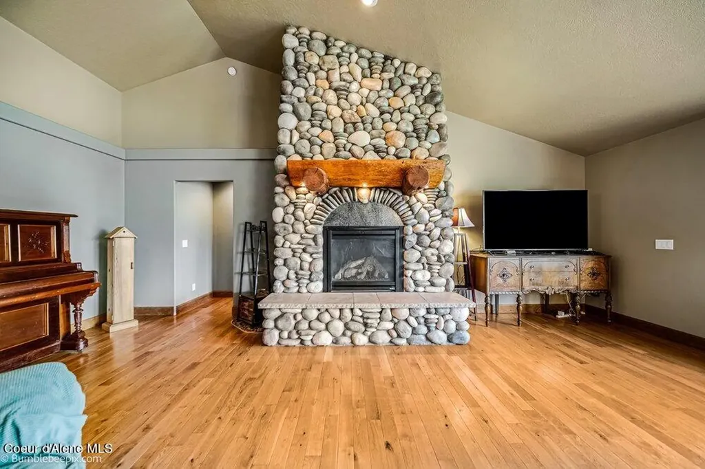 31574 N Sienna Loop Athol ID 83801