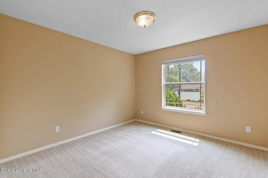 701 E Kokanee Drive Post Falls ID 83854