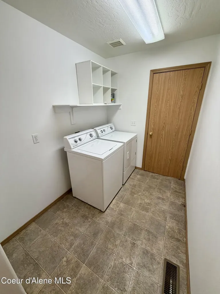 1107 W Woodlawn Drive Hayden ID 83835