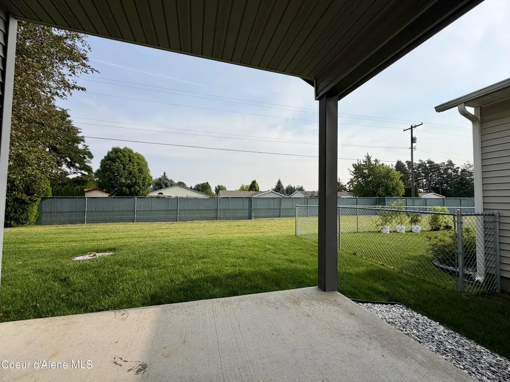 1107 W Woodlawn Drive Hayden ID 83835