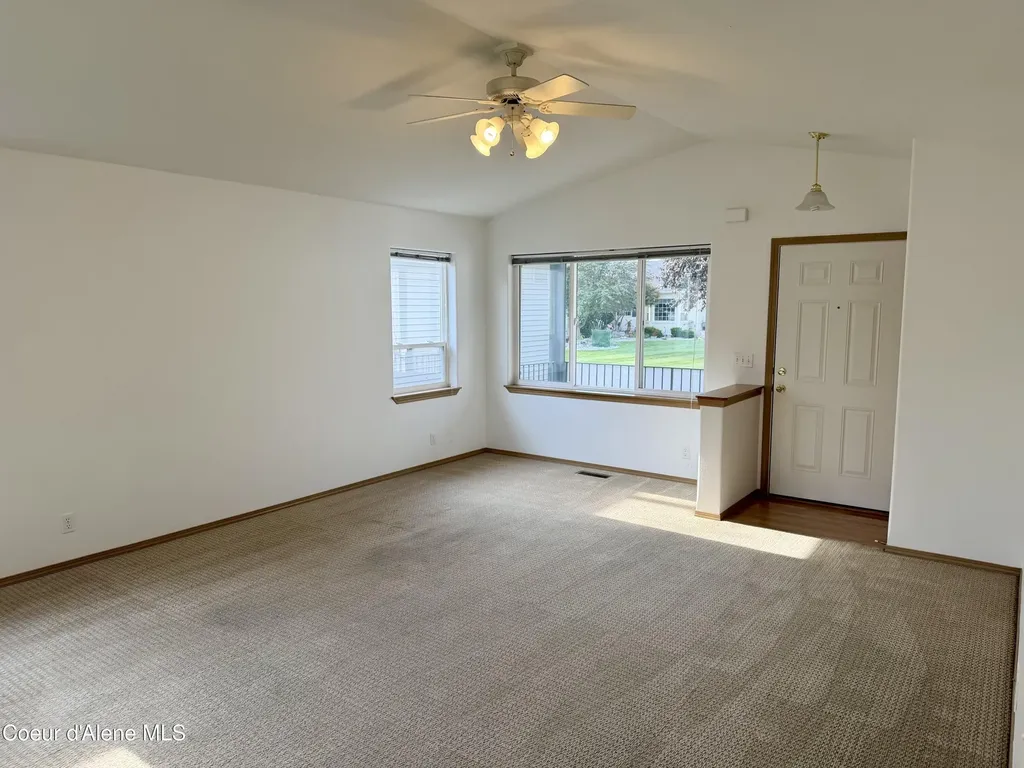 1107 W Woodlawn Drive Hayden ID 83835