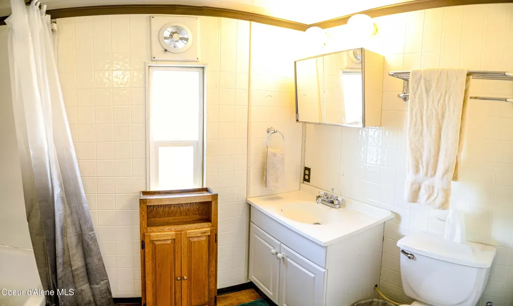 50 S Breeden Avenue Smelterville ID 83868