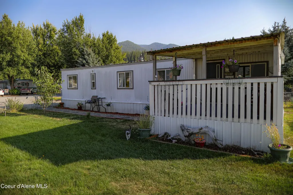 50 S Breeden Avenue Smelterville ID 83868