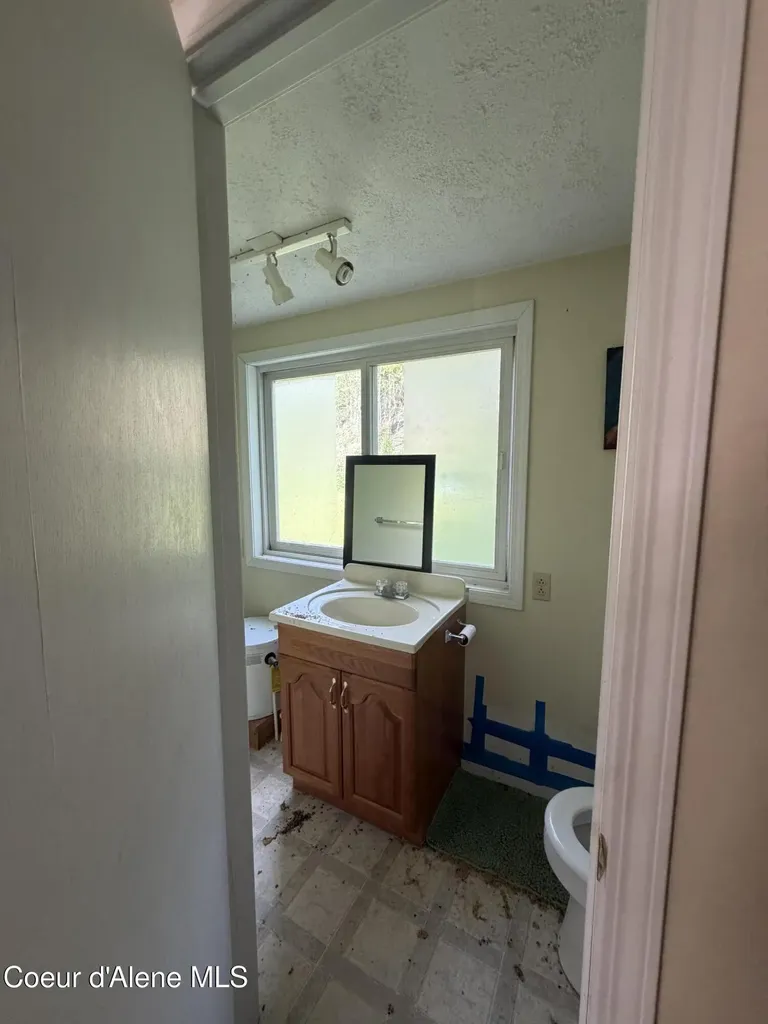 113 Bear Hill Road Clark Fork ID 83811