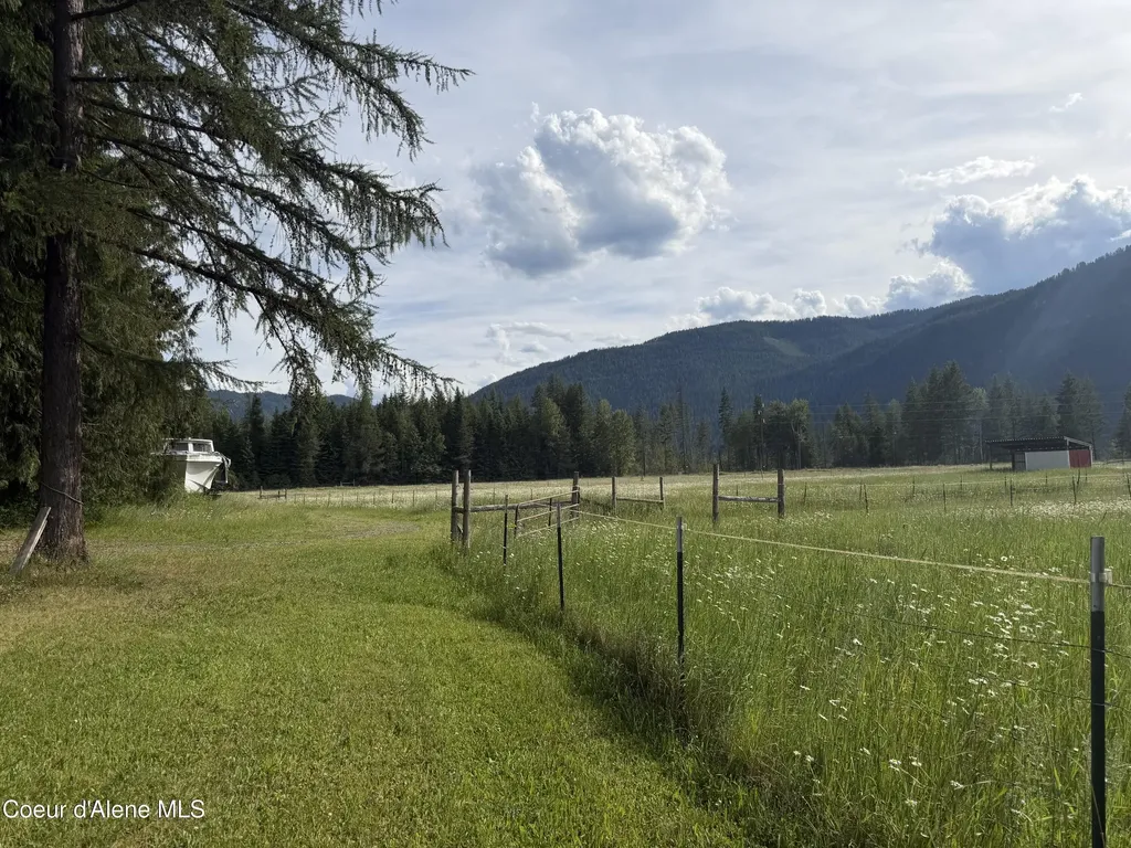 113 Bear Hill Road Clark Fork ID 83811