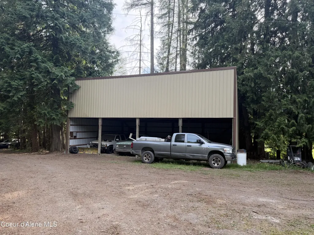113 Bear Hill Road Clark Fork ID 83811