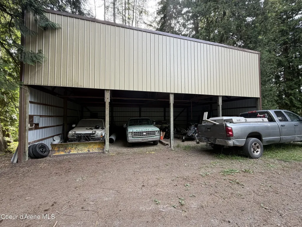 113 Bear Hill Road Clark Fork ID 83811