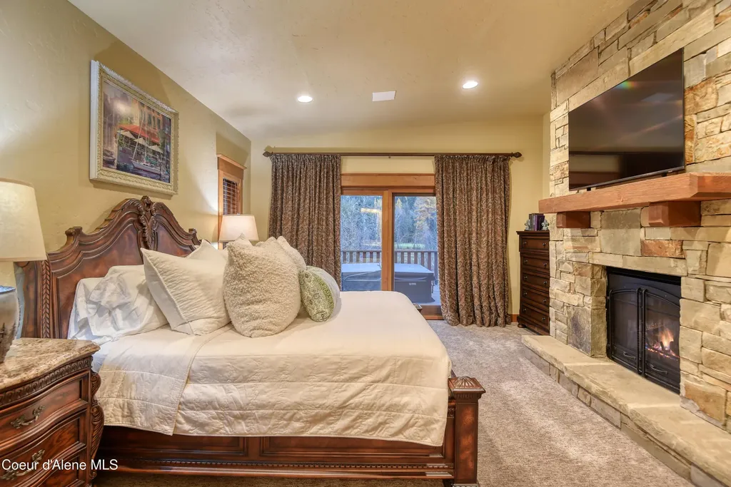 432 N Idaho Club Drive Sandpoint ID 83864