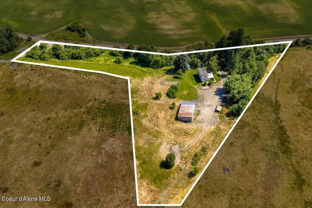1071 Reynolds Road Princeton ID 83857