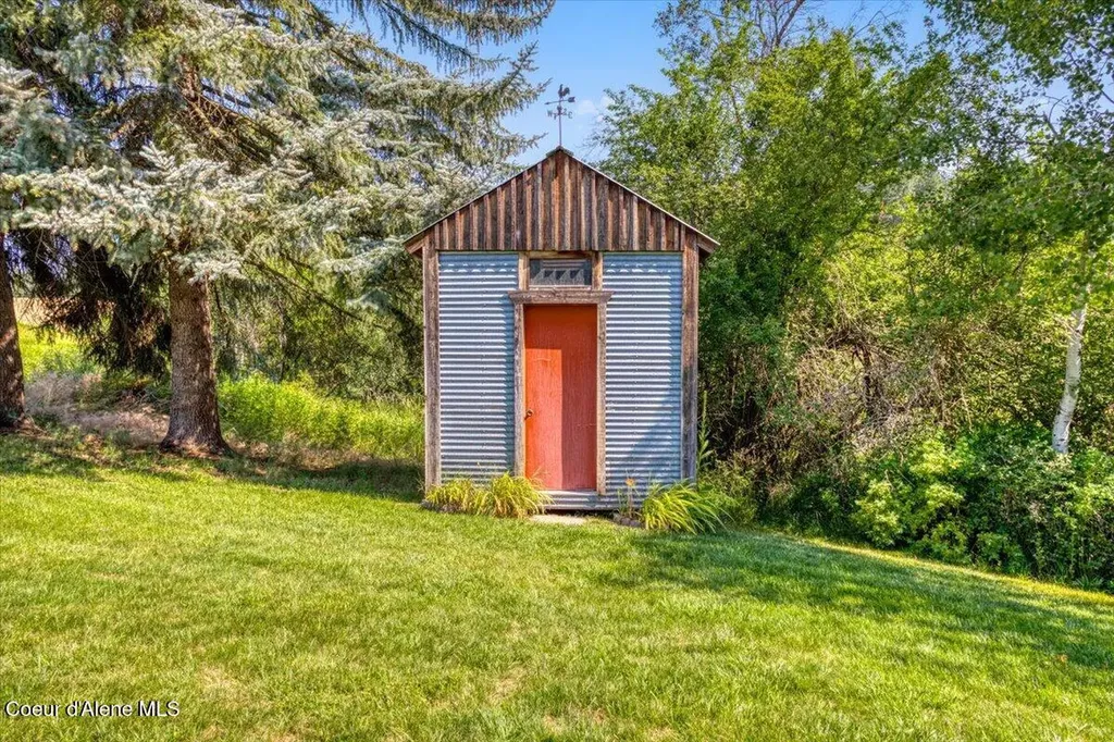 1071 Reynolds Road Princeton ID 83857