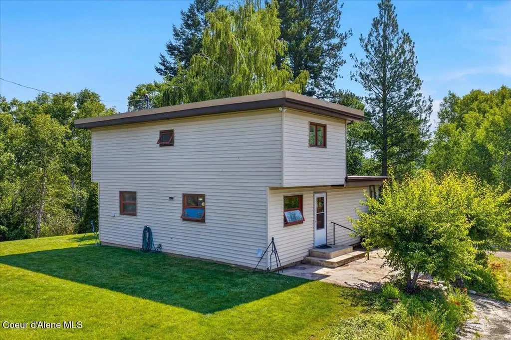 1071 Reynolds Road Princeton ID 83857