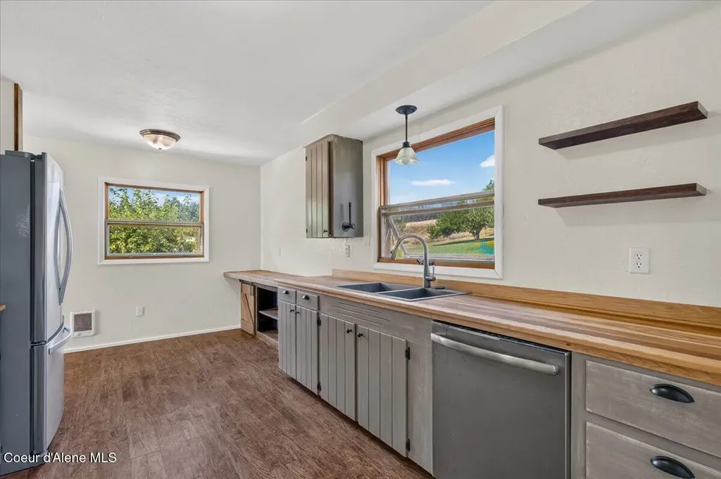 1071 Reynolds Road Princeton ID 83857