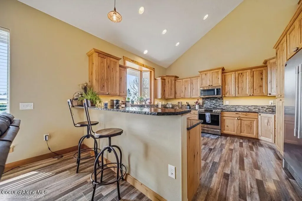 5950 E Colin Drive Athol ID 83801
