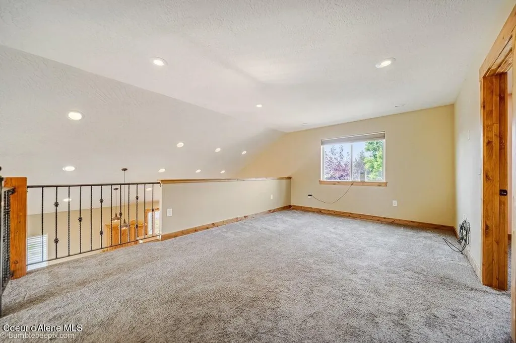 5950 E Colin Drive Athol ID 83801