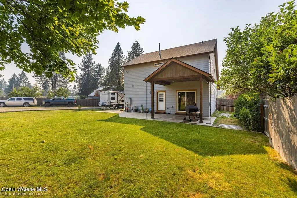 5950 E Colin Drive Athol ID 83801
