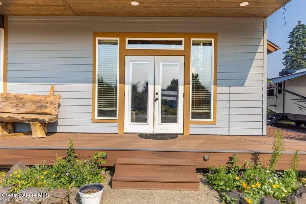 5950 E Colin Drive Athol ID 83801