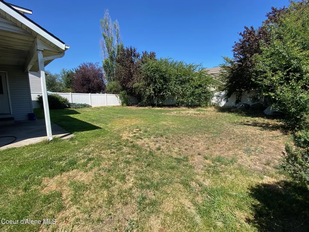 3074 W Thorndale Loop Coeur D'alene ID 83815