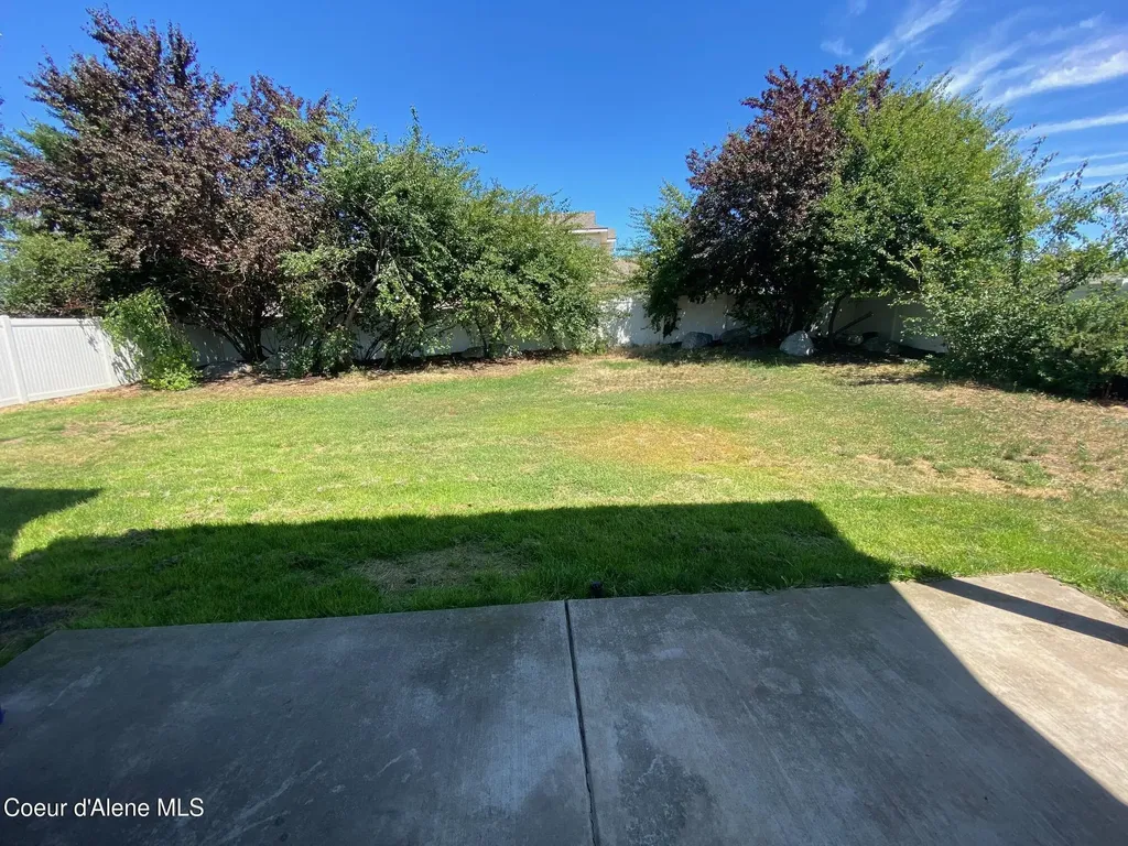 3074 W Thorndale Loop Coeur D'alene ID 83815