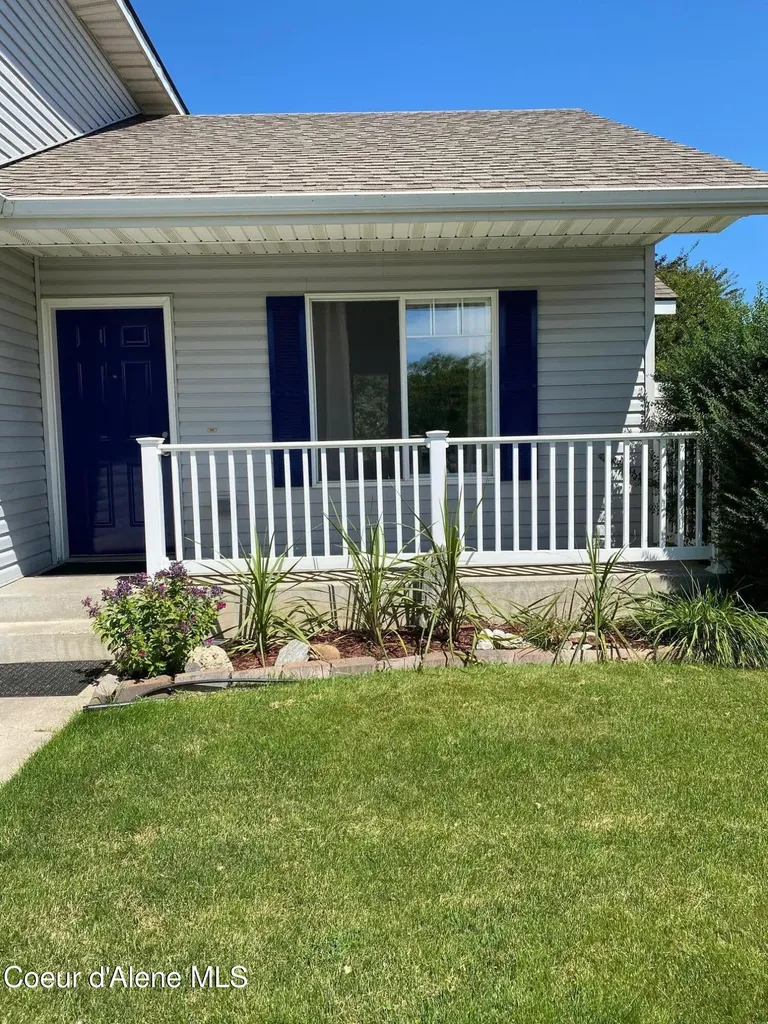 3074 W Thorndale Loop Coeur D'alene ID 83815