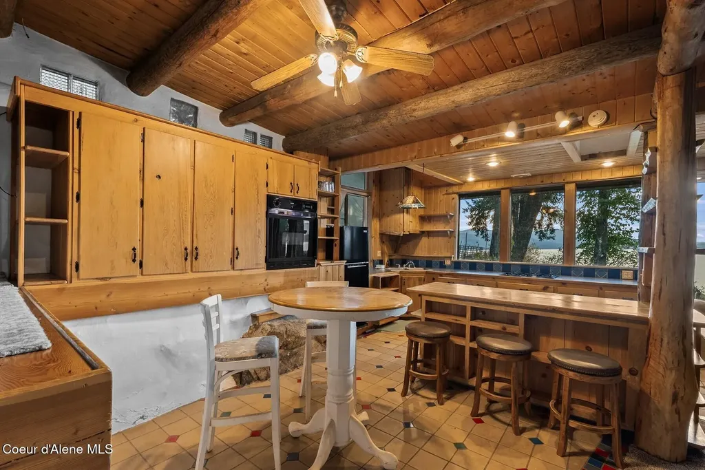 130 Mayaka Road Hope ID 83836