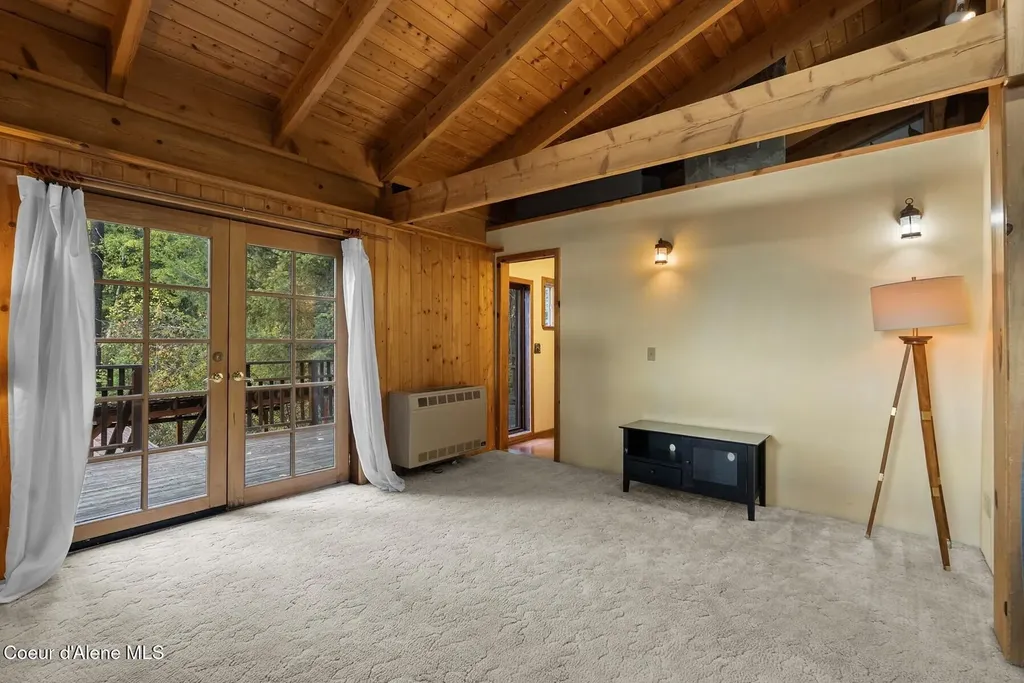 130 Mayaka Road Hope ID 83836