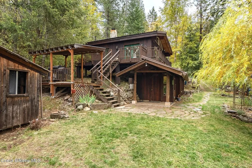 130 Mayaka Road Hope ID 83836