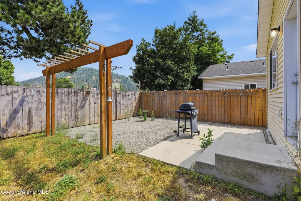 2608 N 11th Street Coeur D'alene ID 83815