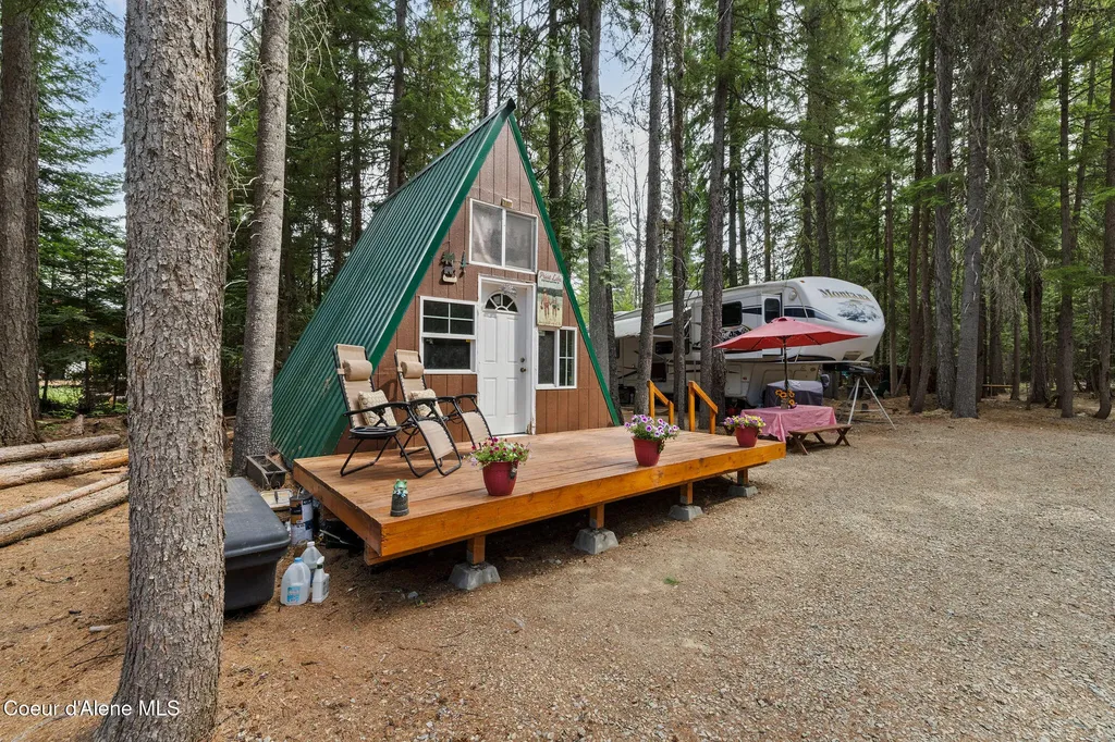163 Shasta Way Priest Lake ID 83856