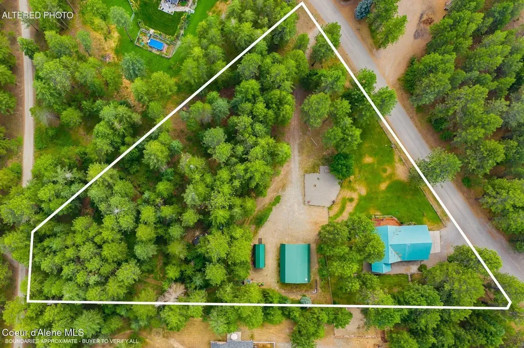 493 Rim Drive Moyie Springs ID 83845