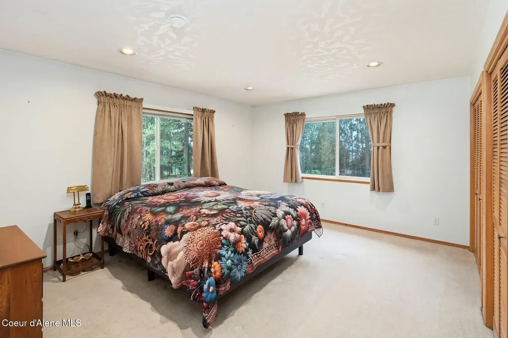 493 Rim Drive Moyie Springs ID 83845