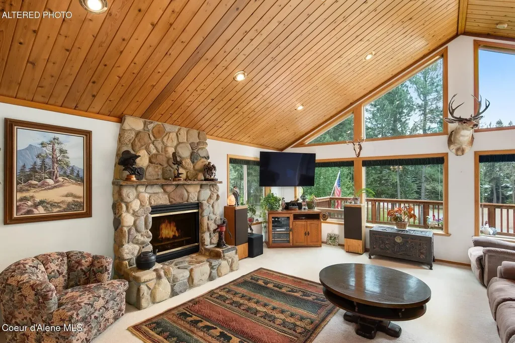 493 Rim Drive Moyie Springs ID 83845