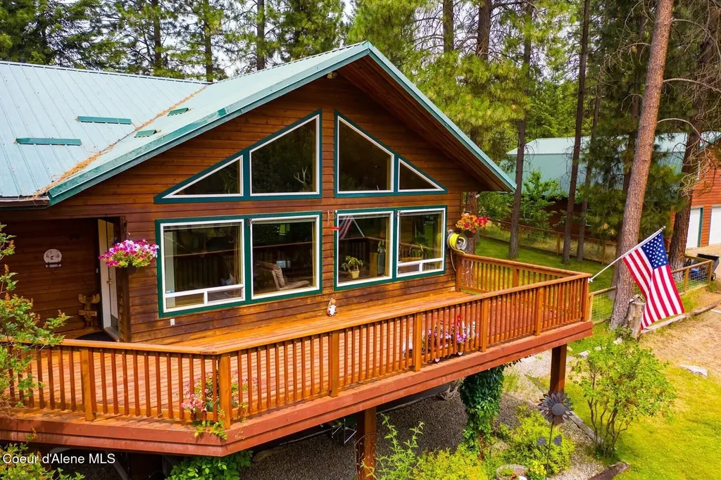 493 Rim Drive Moyie Springs ID 83845
