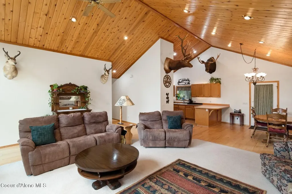 493 Rim Drive Moyie Springs ID 83845