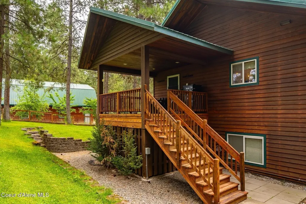 493 Rim Drive Moyie Springs ID 83845