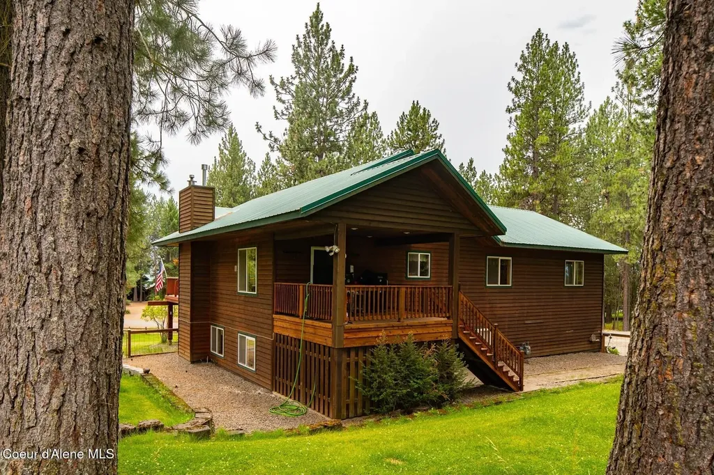 493 Rim Drive Moyie Springs ID 83845