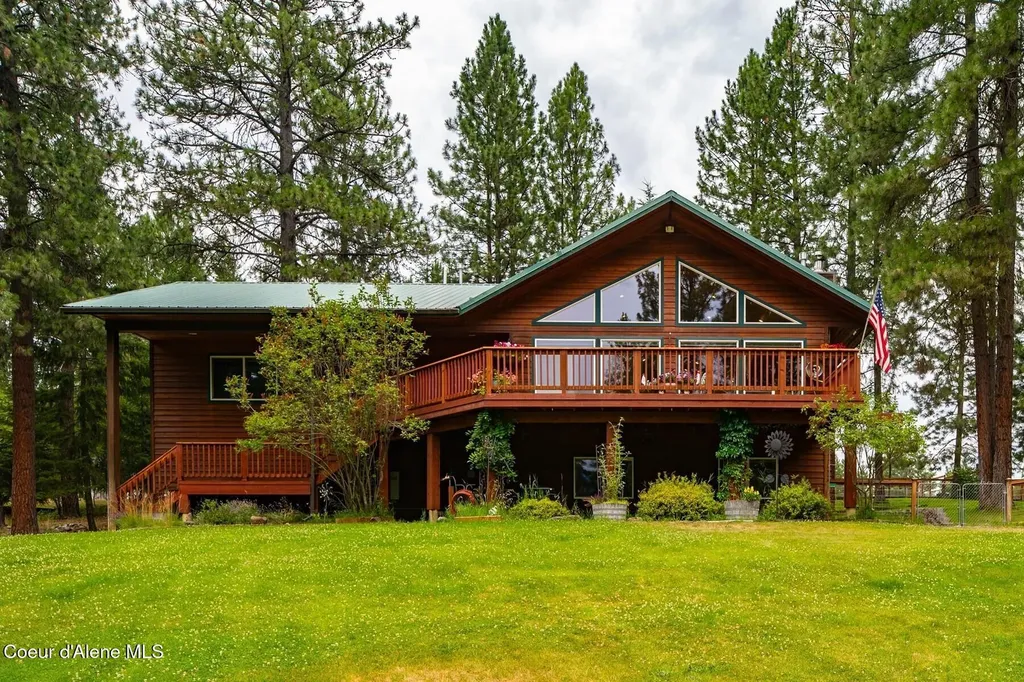493 Rim Drive Moyie Springs ID 83845