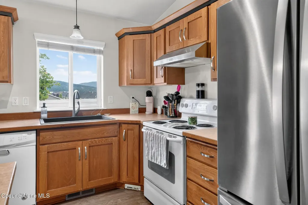 145 N Silkwood Drive Post Falls ID 83854