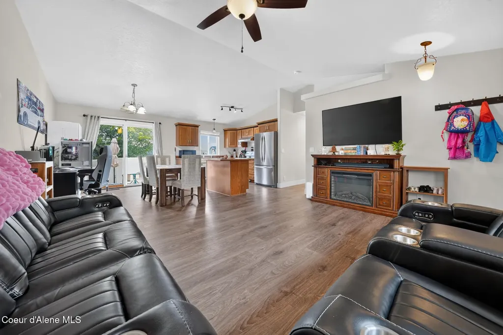 145 N Silkwood Drive Post Falls ID 83854