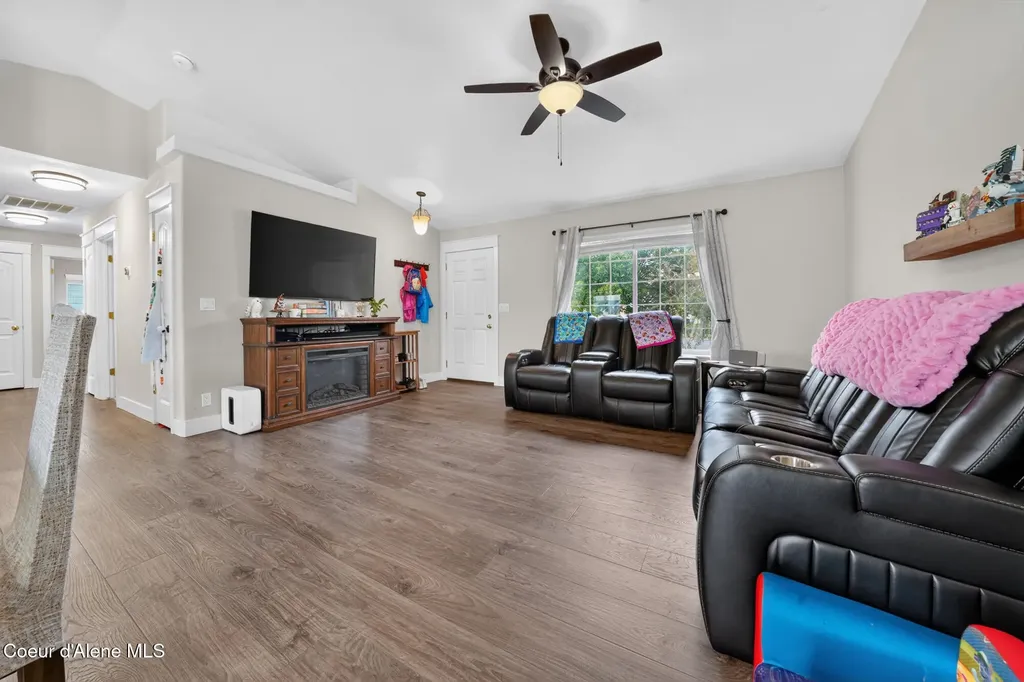 145 N Silkwood Drive Post Falls ID 83854