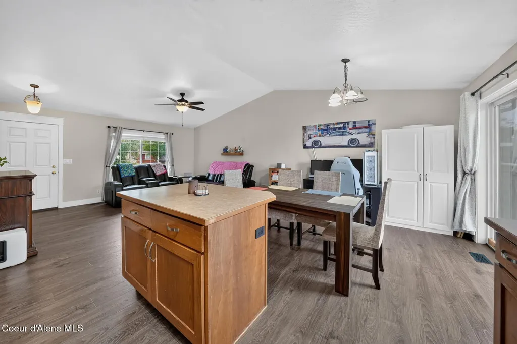 145 N Silkwood Drive Post Falls ID 83854