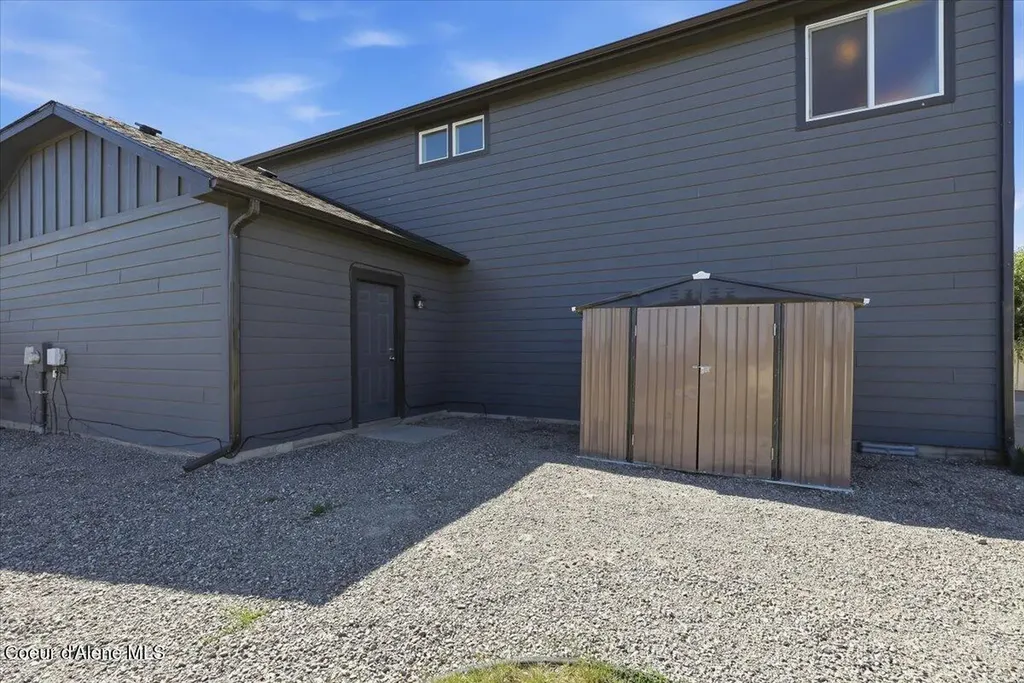 4026 N Arrowleaf Loop Post Falls ID 83854